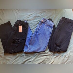 Bundle of 3 pairs of jeans